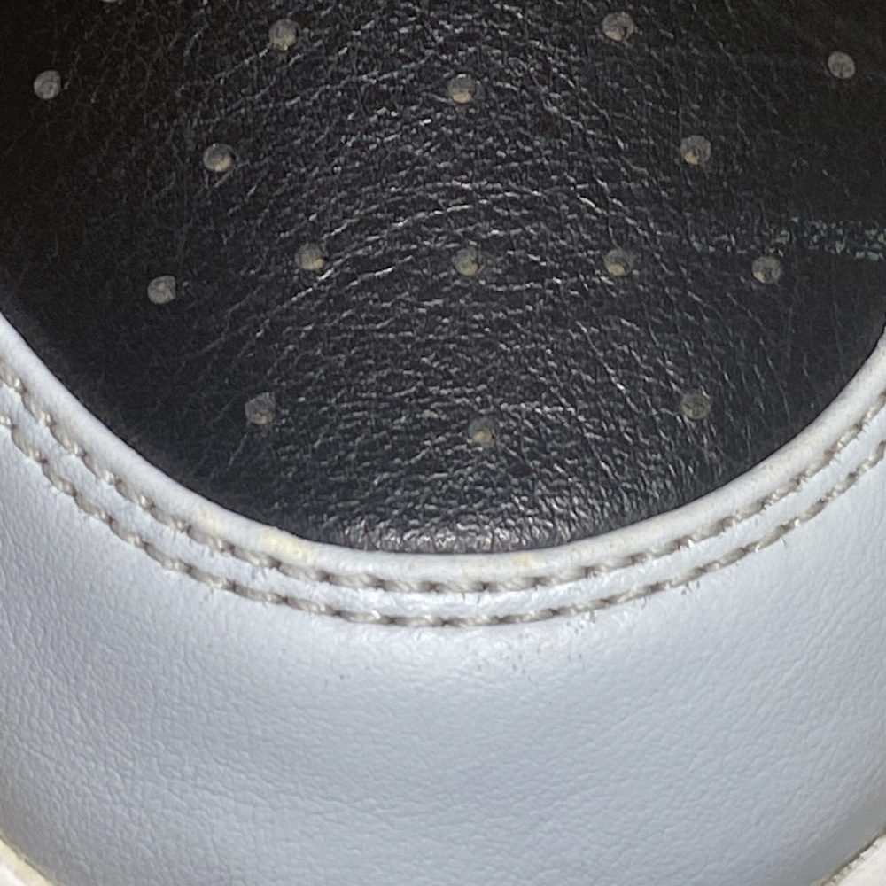 *Rare* Air Jordan 1 Retro Mid 'Wolf Grey' - Picture 14 of 15